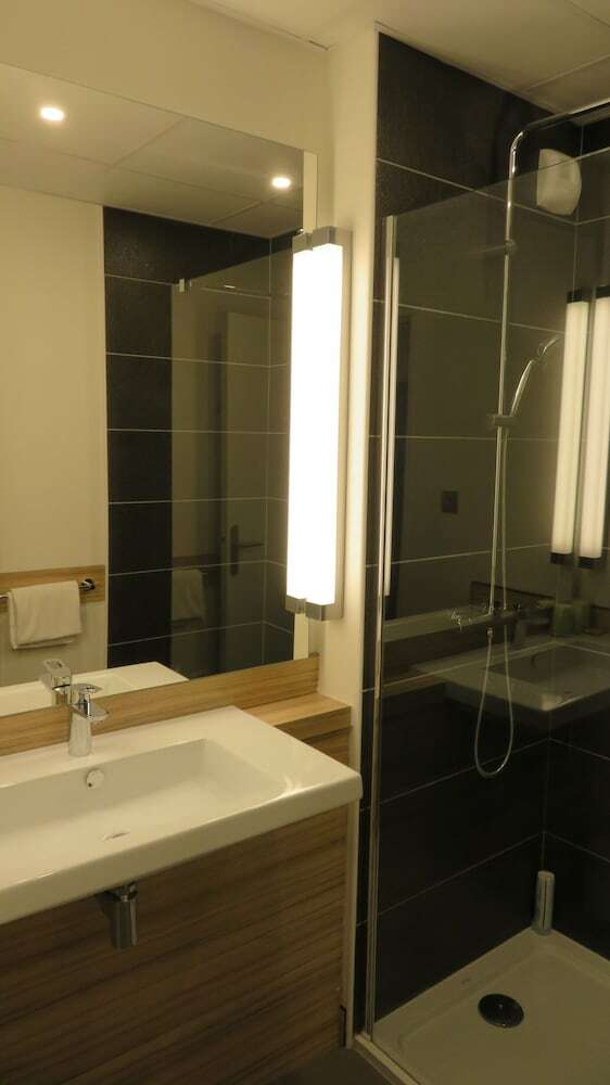 Timhotel Chartres Chatelet