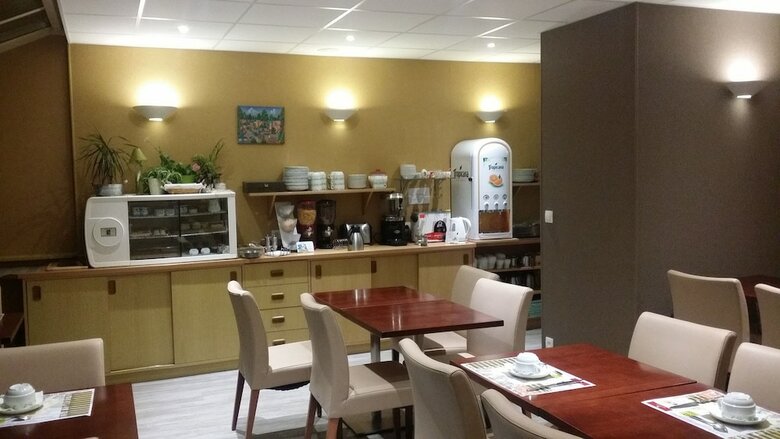 Hotel Logis Au Tambour