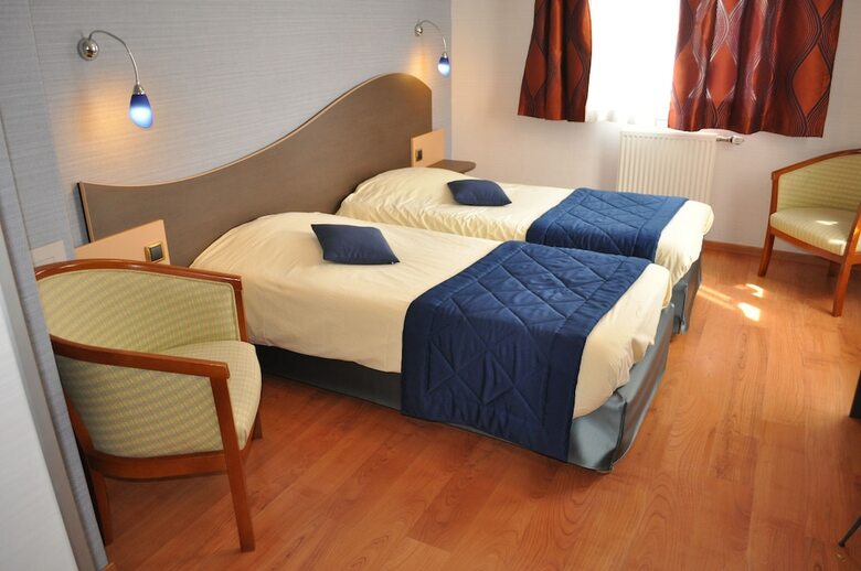 Hotel Logis Au Tambour