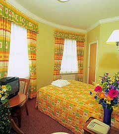 New England Hotel
