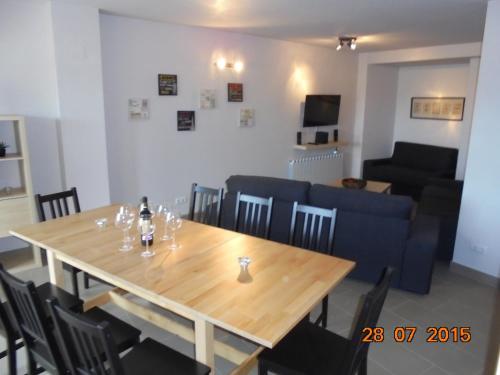Apartment Montserrat Roig 26