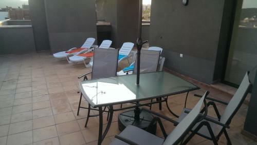 Apartment Montserrat Roig 26