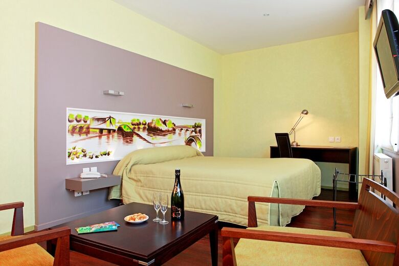 Hotel Citotel De La Cloche