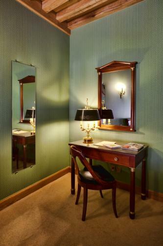 Hotel Belle Epoque