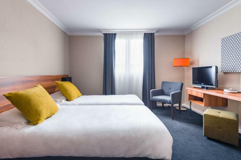 Atrium Hotel