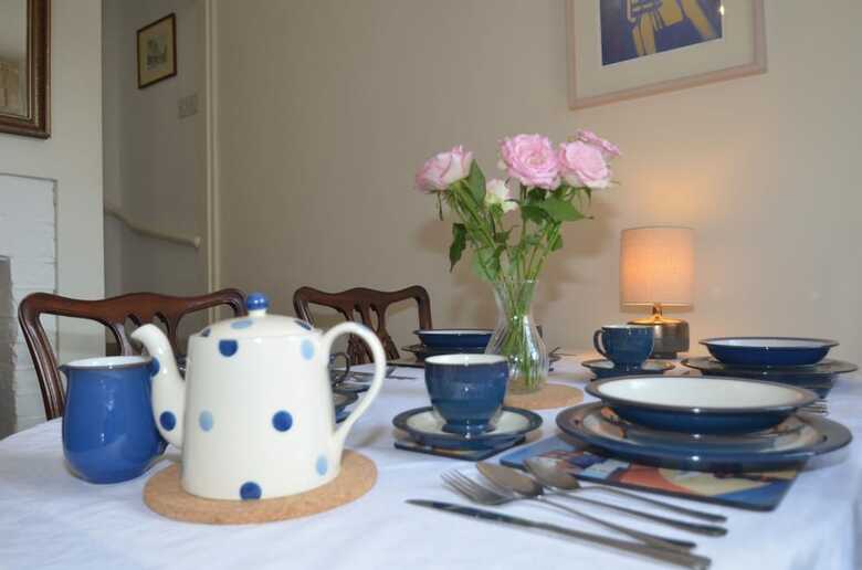 Crown Cottage