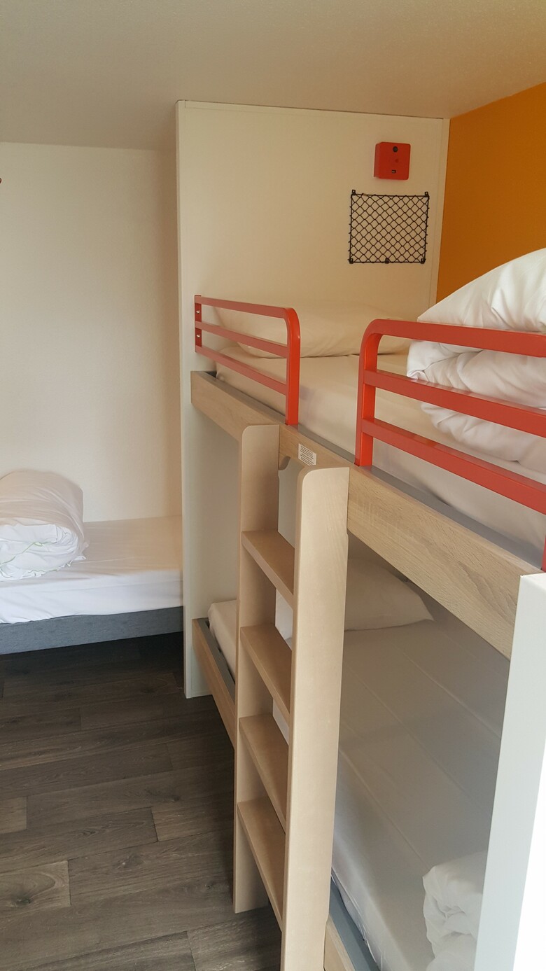 Hotelf1 Cergy