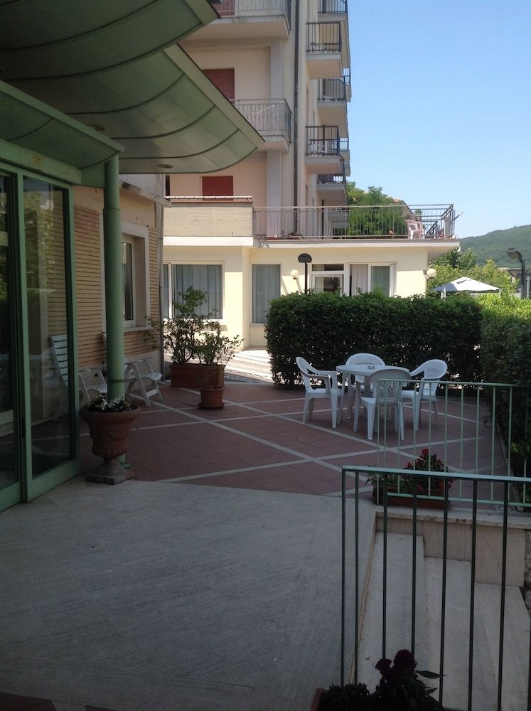 Hotel Albergo Elena