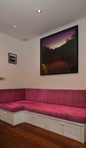 Veeve - Two Bedroom Apartment St Charles Square - Notting Hill