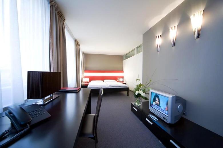 Prague Inn Hotel