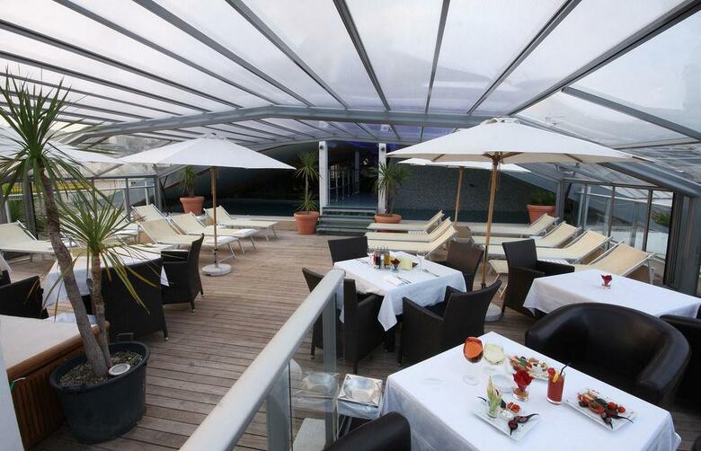 Hotel Goldstar Resort & Suites