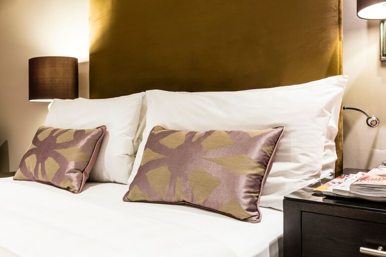 Montagu Place Hotel