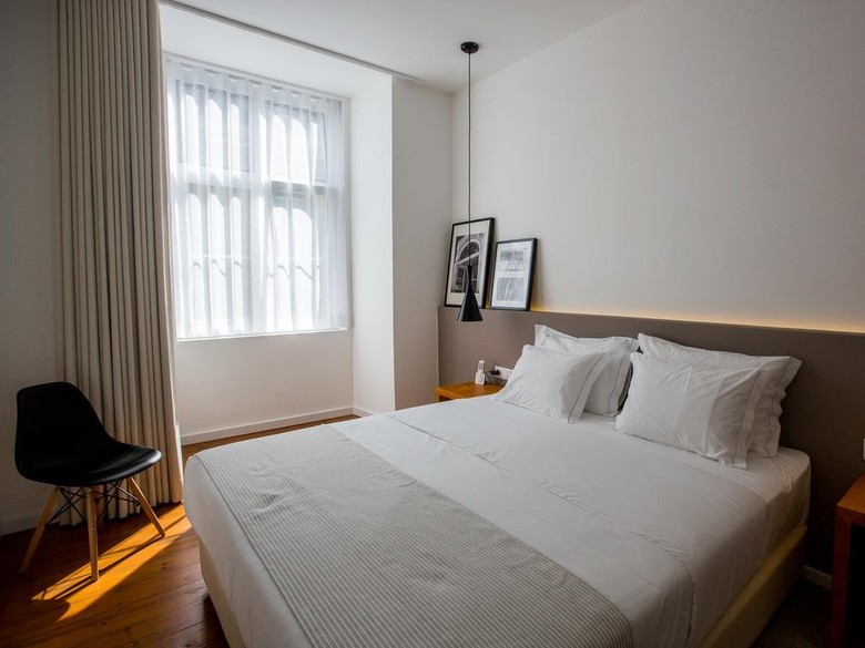 Hostal The 8 - Downtown Suites