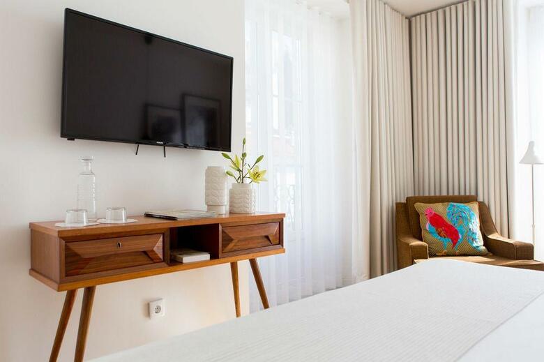 Hostal The 8 - Downtown Suites