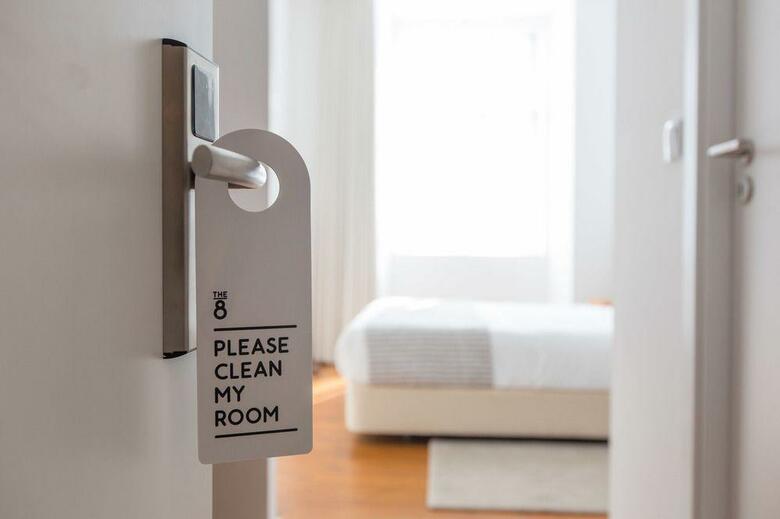 Hostal The 8 - Downtown Suites