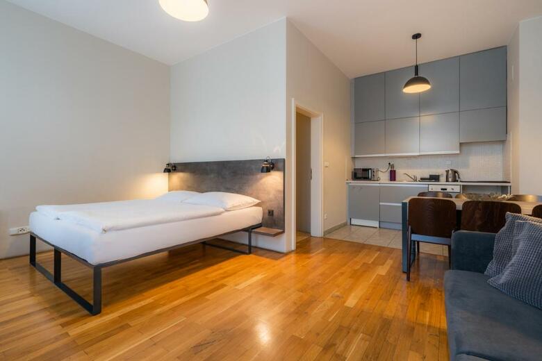 Ea Aparthotel Melantrich