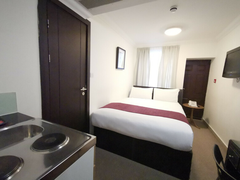 The Hyde Park Hotel