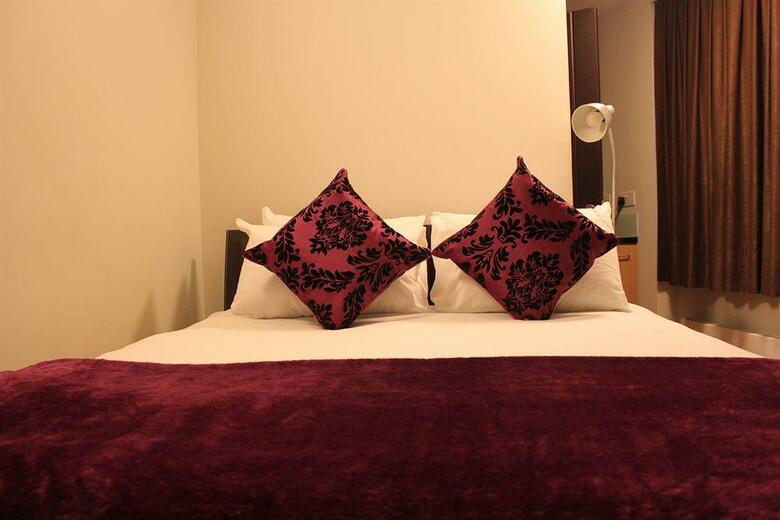 The Hyde Park Hotel