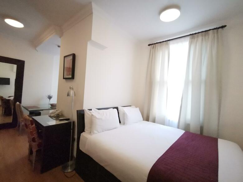 The Hyde Park Hotel