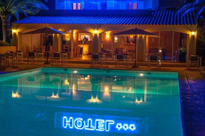 Hotel Cesario