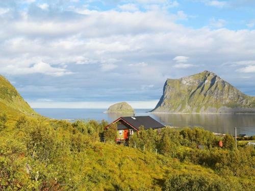Two-bedroom Holiday Home In Leknes 2