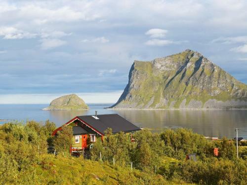 Two-bedroom Holiday Home In Leknes 2