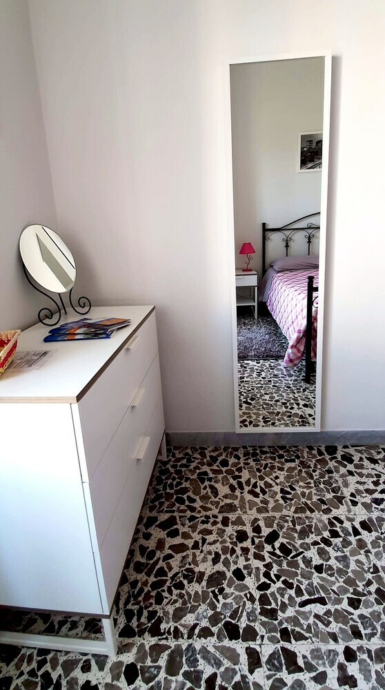 Hostal Sassi Planet