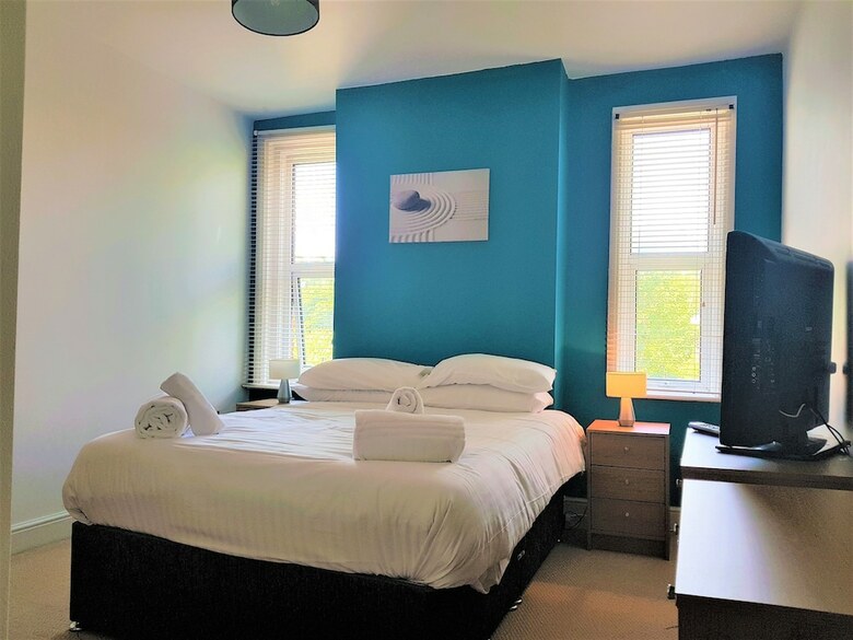 Bath Road Apartments