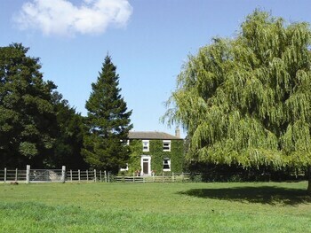 Croxton House Bed And Breakfast