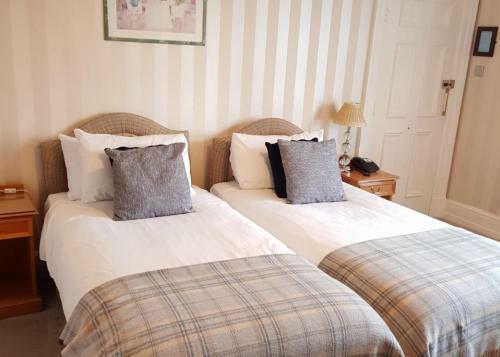 The Grove House Hotel