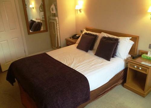 The Grove House Hotel