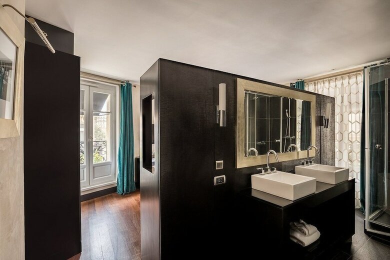 Chalgrin Boutique Hotel