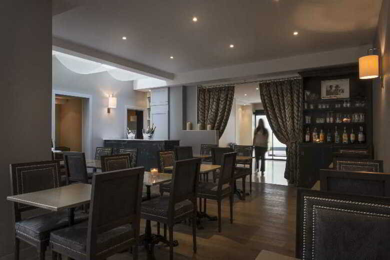 Hotel Acacias �toile