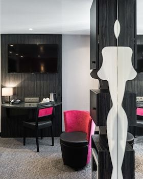 The Originals Boutique Hotel Du Vieux Saule Paris Le Marais