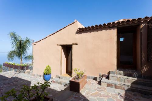 Casa Erques I Y II