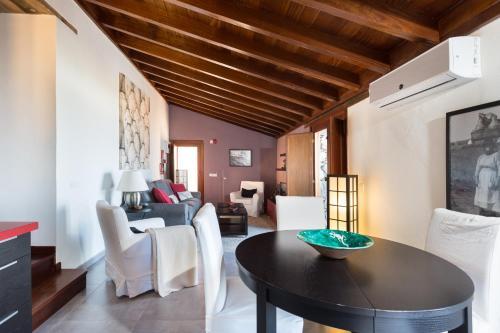 Casa Erques I Y II