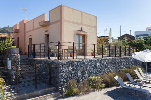 Casa Erques I Y II