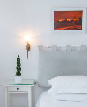 Adonis Hotel