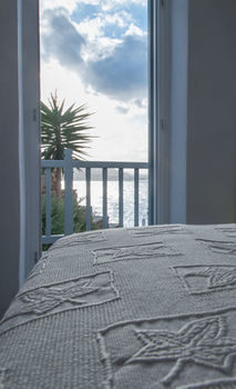 Adonis Hotel