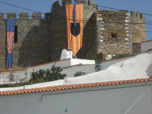 Encosta Do Castelo
