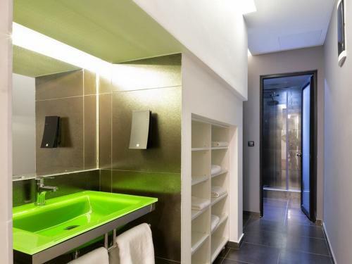 Nova City Hotel Signature Collection