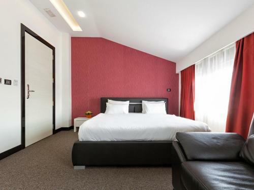 Nova City Hotel Signature Collection