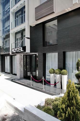 Nova City Hotel Signature Collection