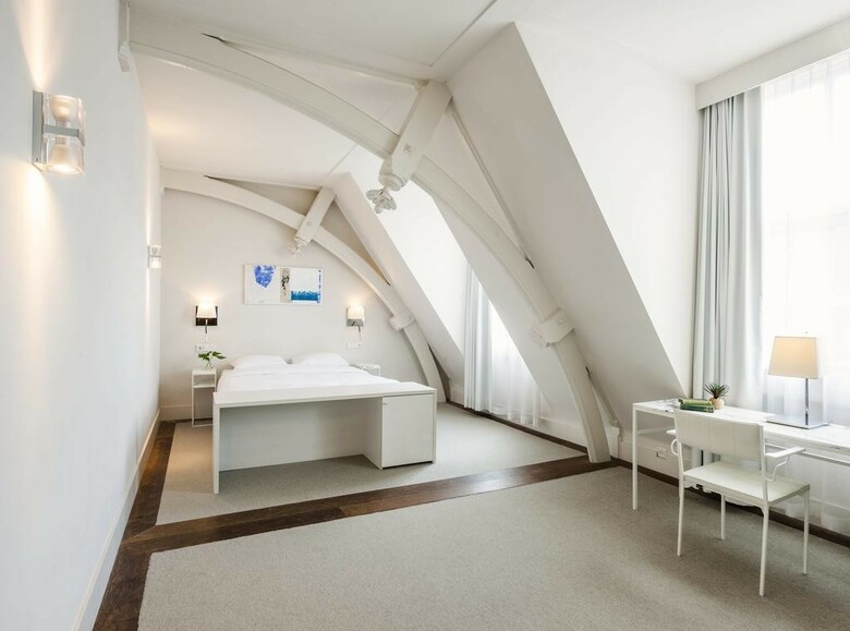 Hotel Arena