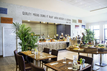 Hotel Radisson Blu Cork Airport