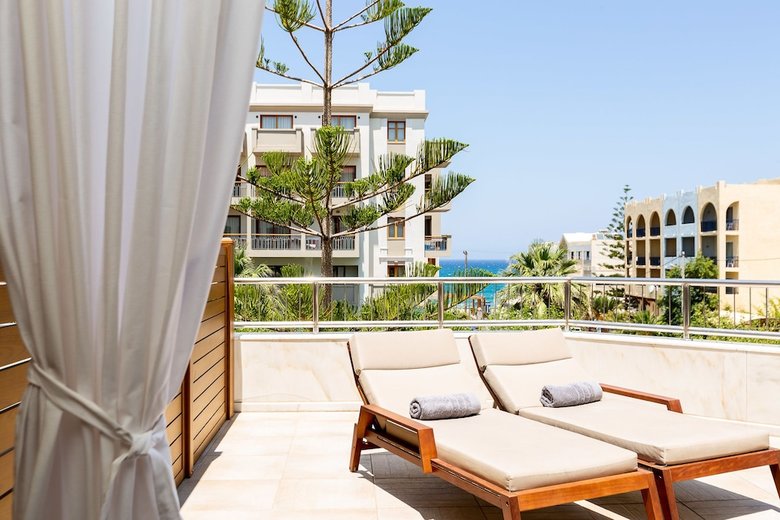 Hotel Theartemis Palace