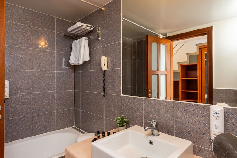 Hotel Theartemis Palace
