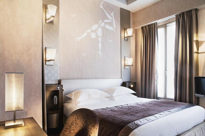 Hotel H�tel Des Academies Et Des Arts