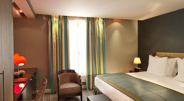 Hotel H�tel Elys�es Mermoz