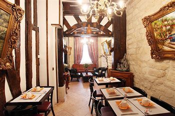 Pratic Hotel